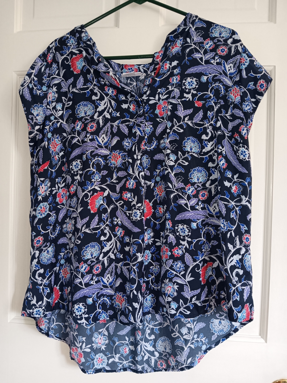 Liz Claiborne Navy Floral Button-Front Blouse with Red & White Accents